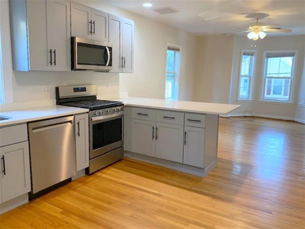 19 Loring St #4, Somerville, MA 02143