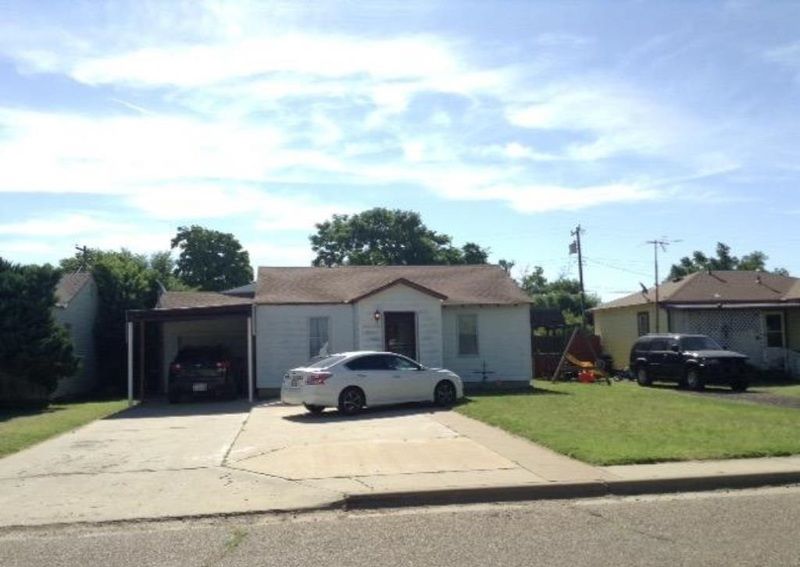 216 N Meredith Ave, Dumas, TX 79029 Trulia