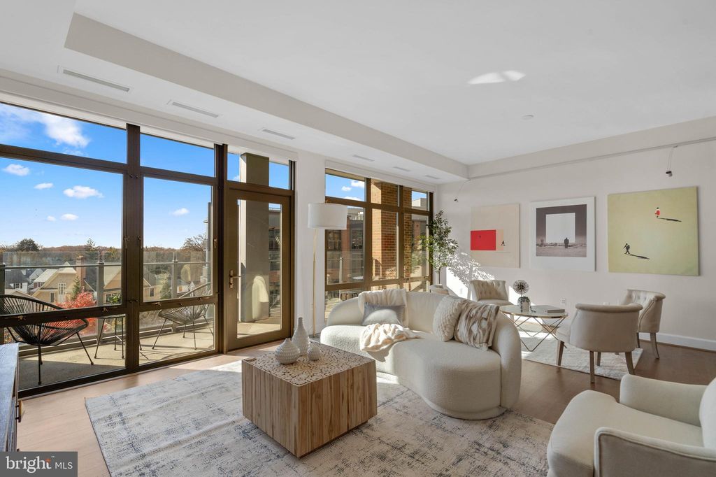 7171 Woodmont Ave #506, Chevy Chase, MD 20815