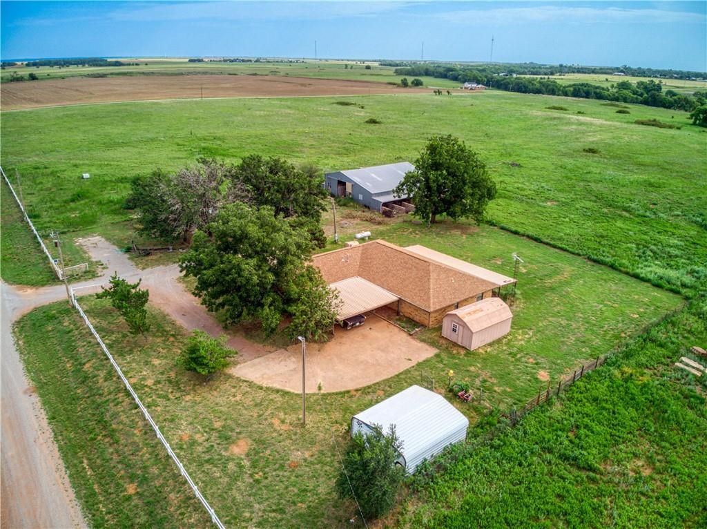12416 N 1940th Rd, Carter, OK 73627