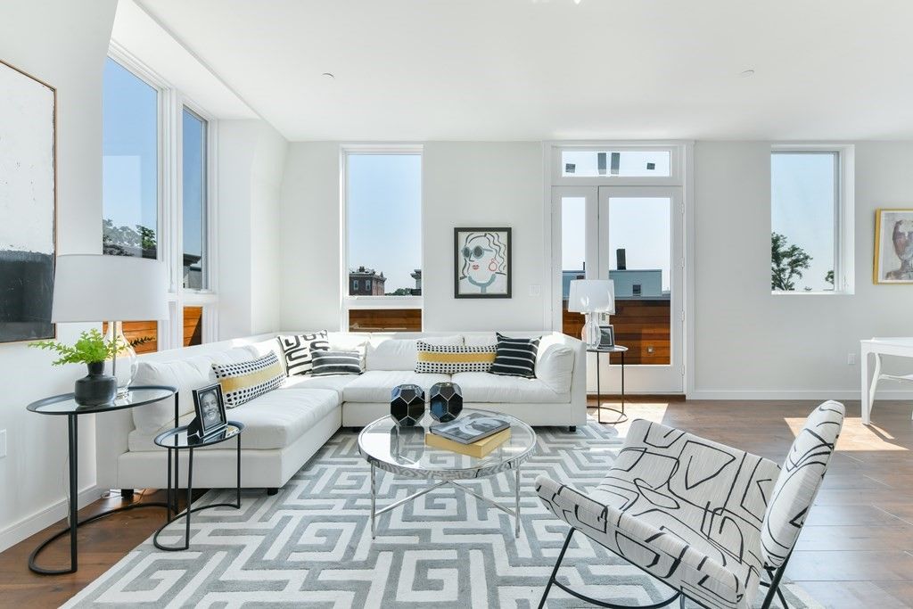 815 E 5th St #7, Boston, MA 02127