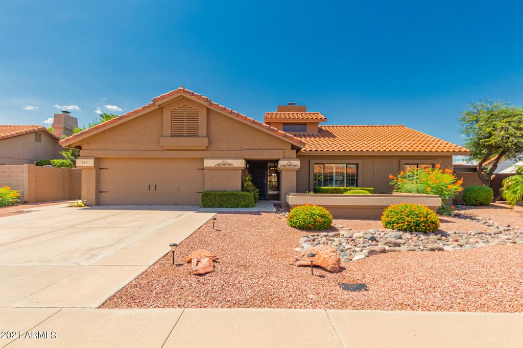 917 E Knight Ln, Tempe, AZ 85284