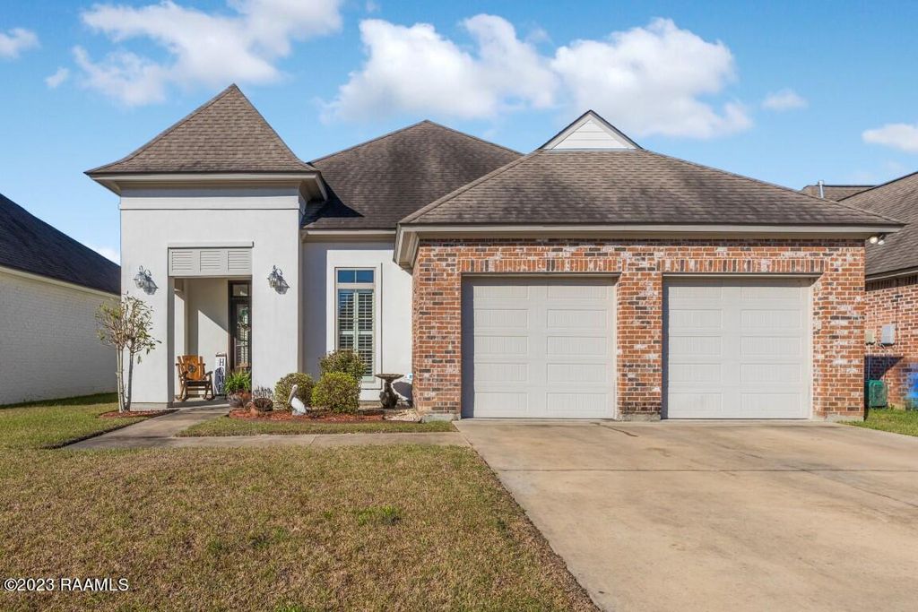 308 Cypress View Dr, Youngsville, LA 70592