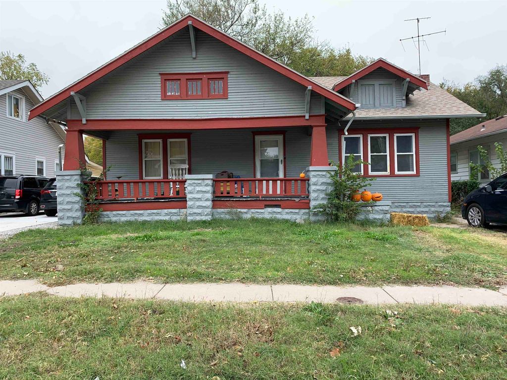 1346 S Hydraulic St, Wichita, KS 67211