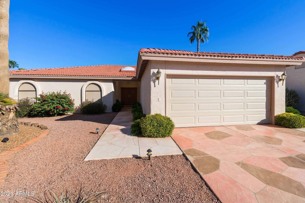 10910 E Sunnydale Dr, Sun Lakes, AZ 85248