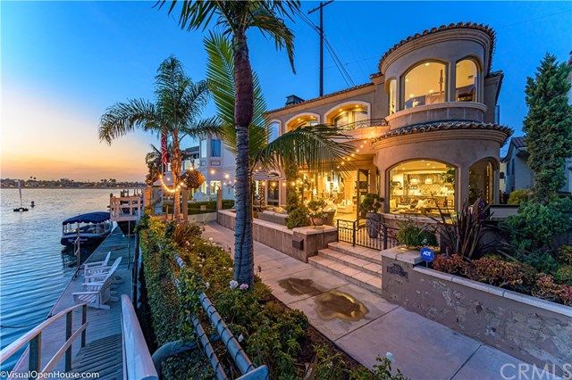 5565 Naples Canal, Long Beach, CA 90803