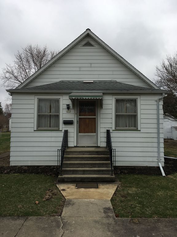 213 S Pine St, Wenona, IL 61377 Trulia