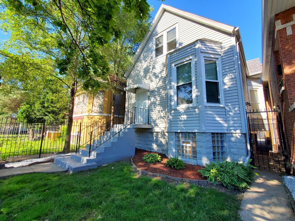 7325 S Morgan St, Chicago, IL 60621