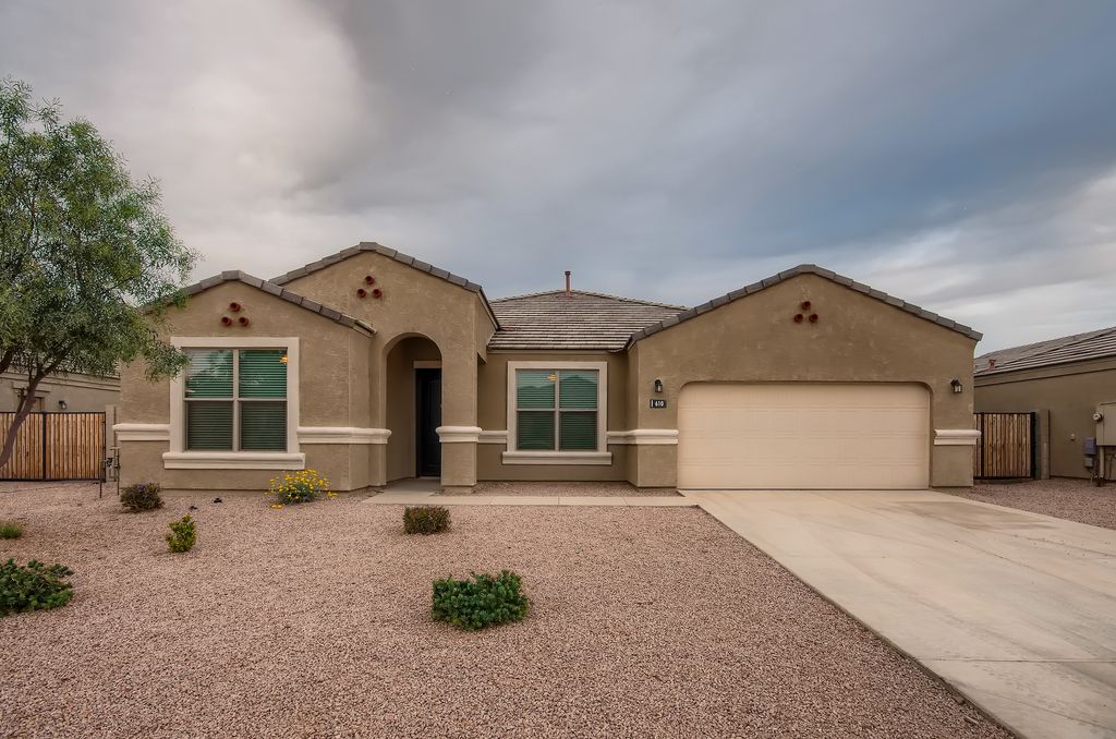 610 W Belmont Red Trl, San Tan Valley, AZ 85143