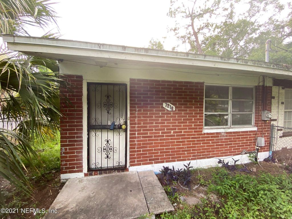 7216 Rutledge Pearson Dr, Jacksonville, FL 32209