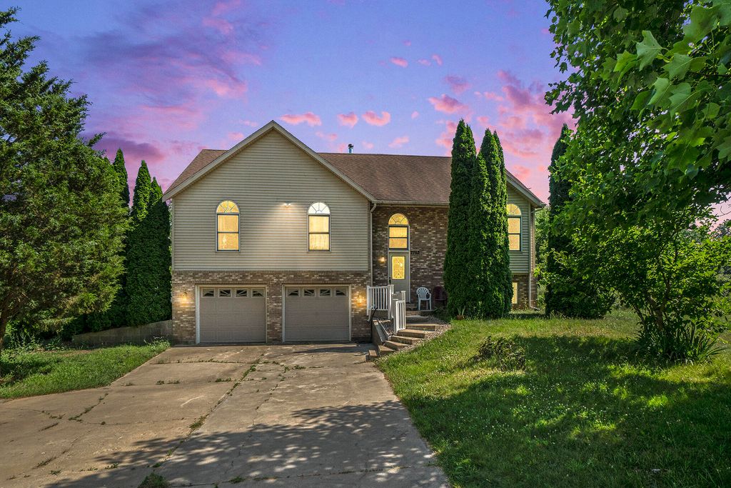 2763 58th St, Fennville, MI 49408 MLS 24031924 Trulia