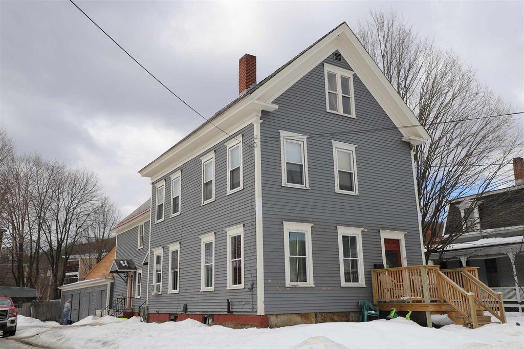 12 Center Street, Rockingham, VT 05101