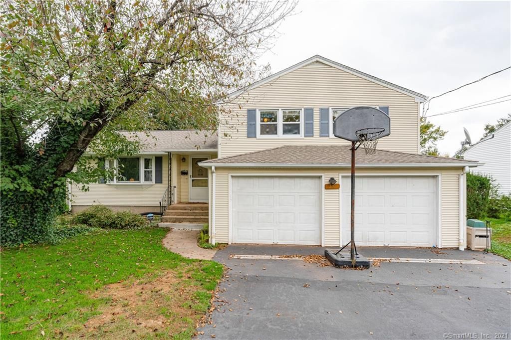30 Osage Rd, West Hartford, CT 06117
