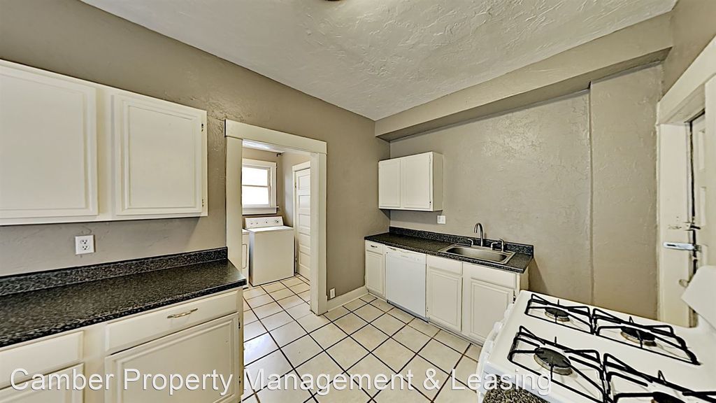 825 NW 17th St #B, Oklahoma City, OK 73106