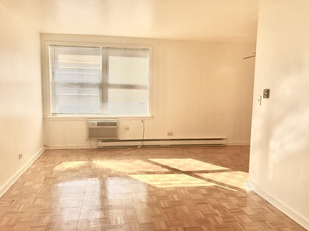 5920 N Kenmore Ave #504, Chicago, IL 60660