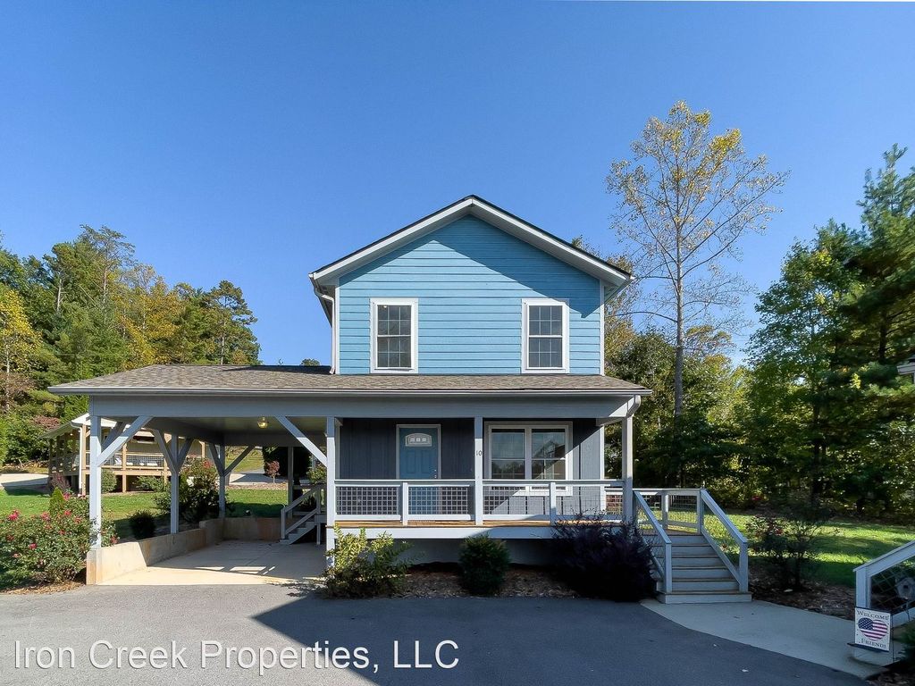 10 Cricket Crossing Ct, Asheville, NC 28804