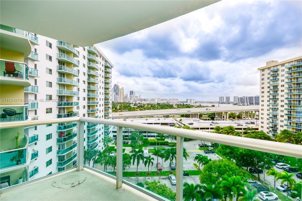 19380 Collins Ave #921, North Miami Beach, FL 33160