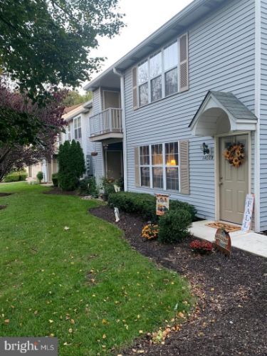 1408B Ralston Dr #B, Mount Laurel, NJ 08054