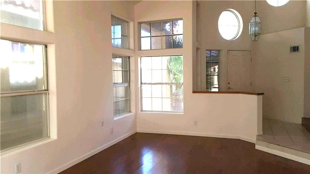 2868 Moonlight Bay Ln #1, Las Vegas, NV 89128