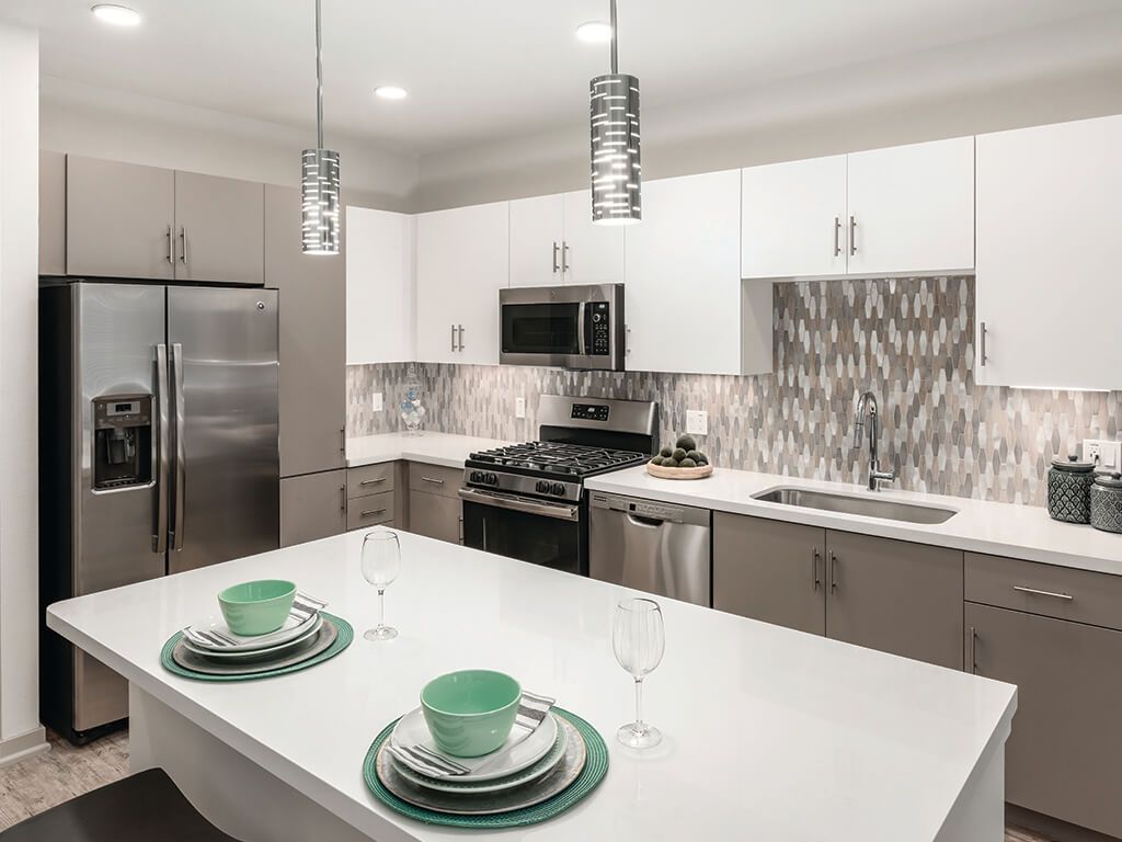 909 E Playa Del Norte Dr, Tempe, AZ 85281
