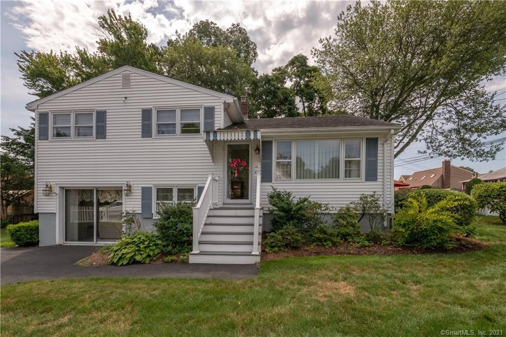 20 Austin Ave, East Haven, CT 06512