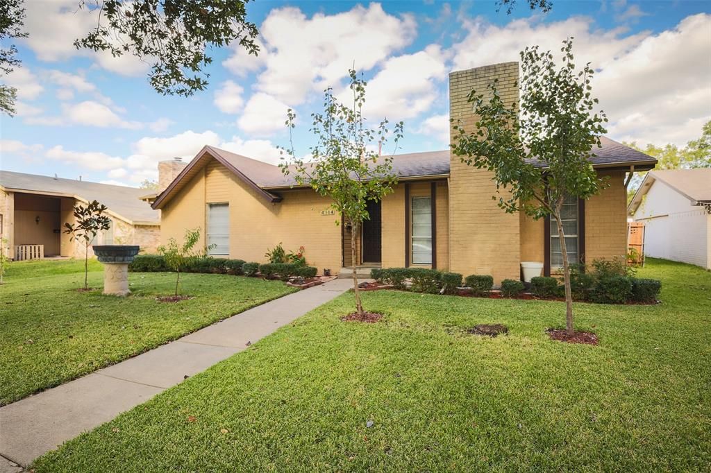 4114 Mayflower Dr, Garland, TX 75043