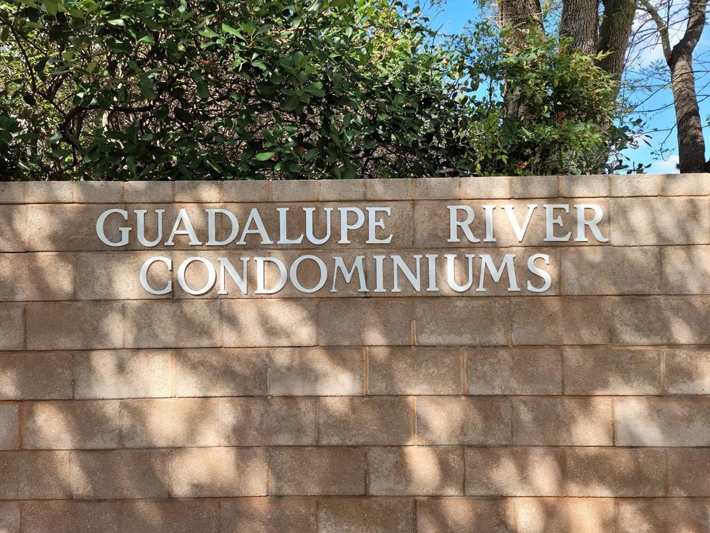 1000 Guadalupe St, Kerrville, TX 78028