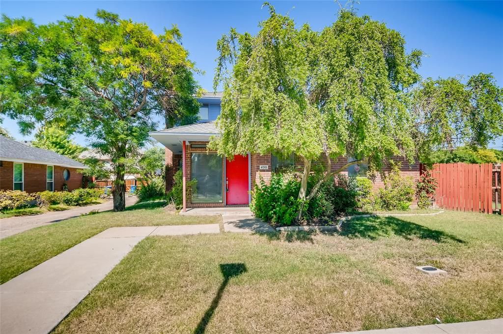 490 Sandy Knoll Dr, Coppell, TX 75019