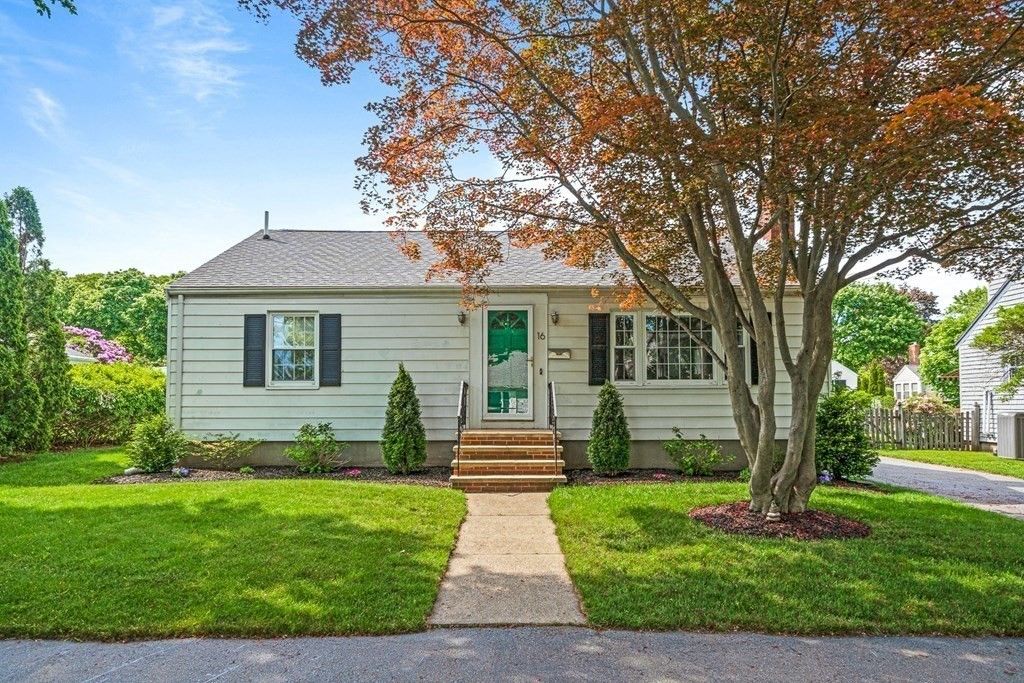 16 Iverson Rd, Beverly, MA 01915