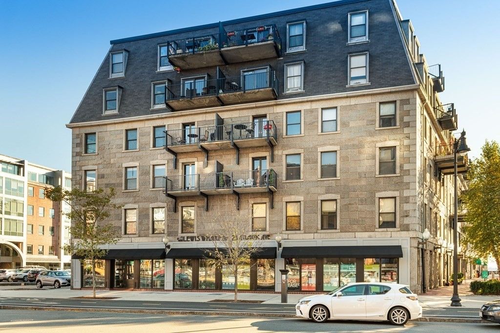 28 Atlantic Ave #333, Boston, MA 02110