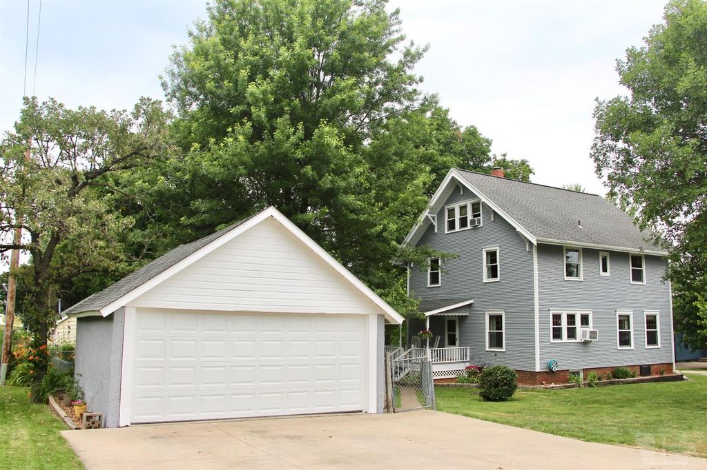 301 3rd St, Victor, IA 52347 Trulia