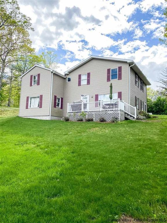 3733 Route 32, Saugerties, NY 12477