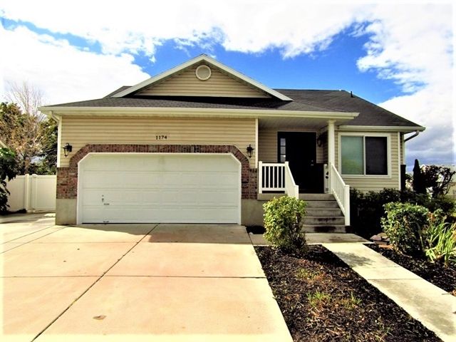 1174 Princes Cir, Syracuse, UT 84075