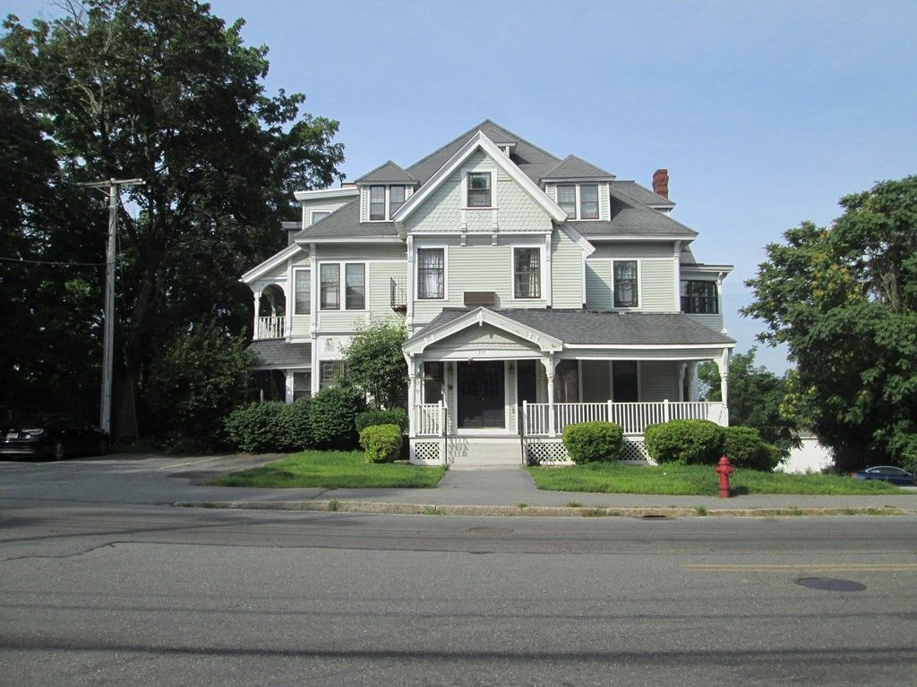 157 Nesmith St #5, Lowell, MA 01852