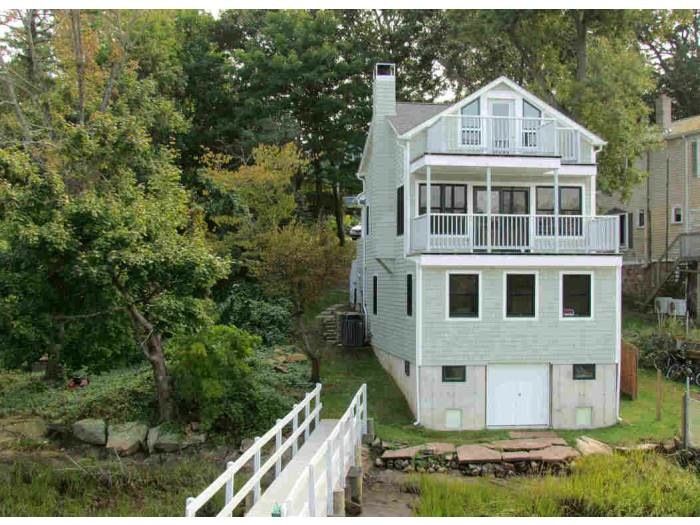 114 Highland Ave, Branford, CT 06405