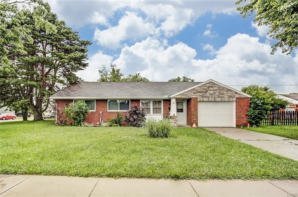 911 W Lake Ave, New Carlisle, OH 45344 Trulia