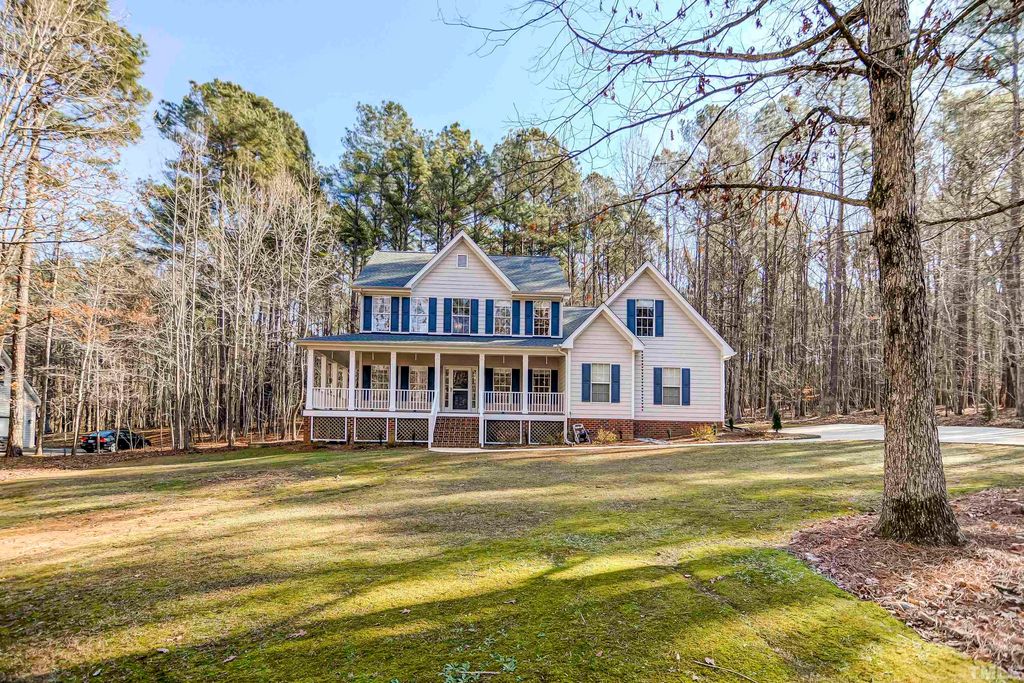 50 Woodcroft Dr, Youngsville, NC 27596