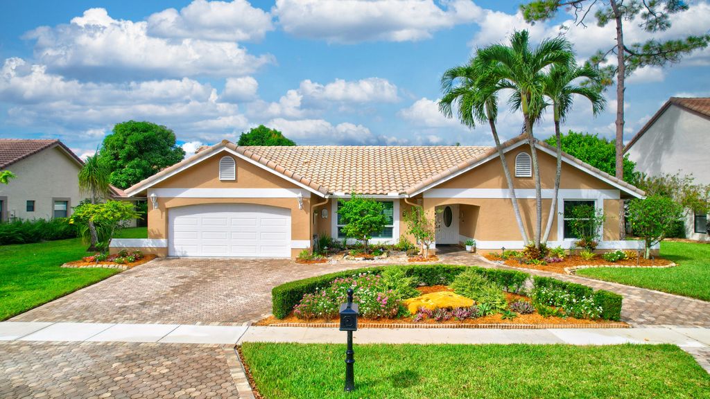 2851 NW 26th Ct, Boca Raton, FL 33434