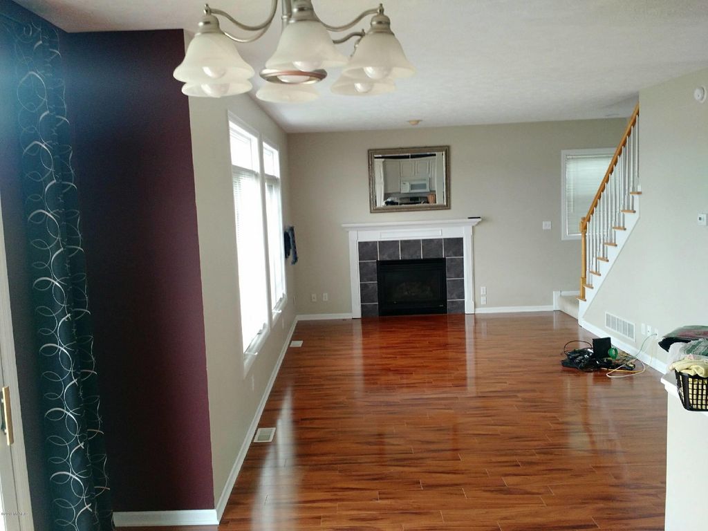 6744 Summerbreeze Dr SE, Caledonia, MI - 4 Bed, 4 Bath Single-Family