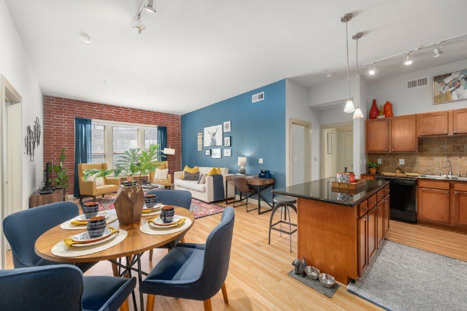 3363 McCue Rd, Houston, TX 77056