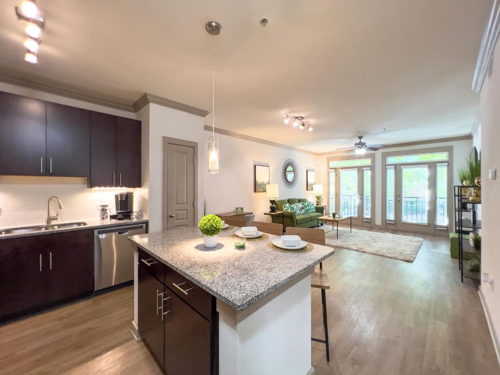 240 N Ave NE #1112, Atlanta, GA 30308