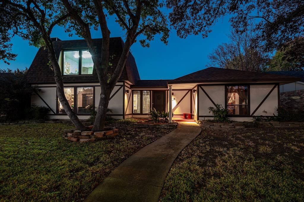 9205 Moss Farm Ln, Dallas, TX 75243