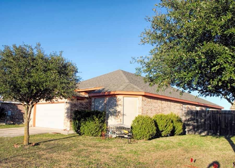 2432 Blue Sky Ln, Lockhart, TX 78644 Trulia