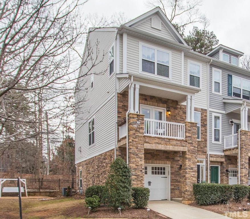 8024 Sycamore Hill Ln, Raleigh, NC 27612