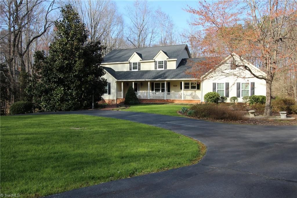5436 Edenfield Dr, Kernersville, NC 27284