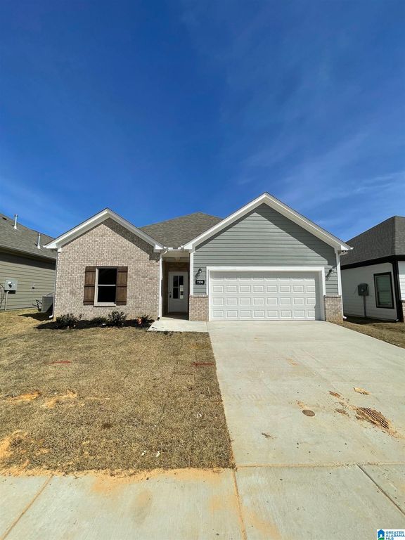 2138 Sullivan Dr, Cullman, AL 35055