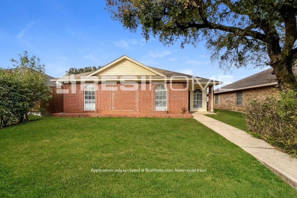 4919 Cedarbrier Dr, Dallas, TX 75236