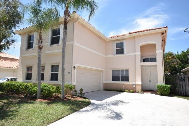 6581 Geneva St, Lake Worth, FL 33467