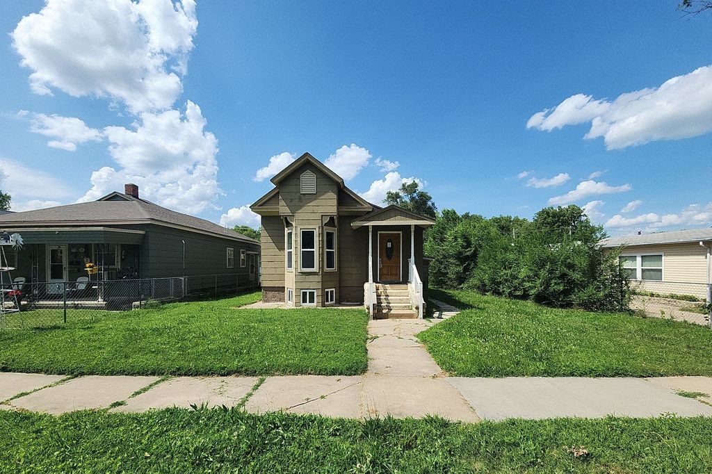 526 W 2nd St, Junction City, KS 66441 Trulia