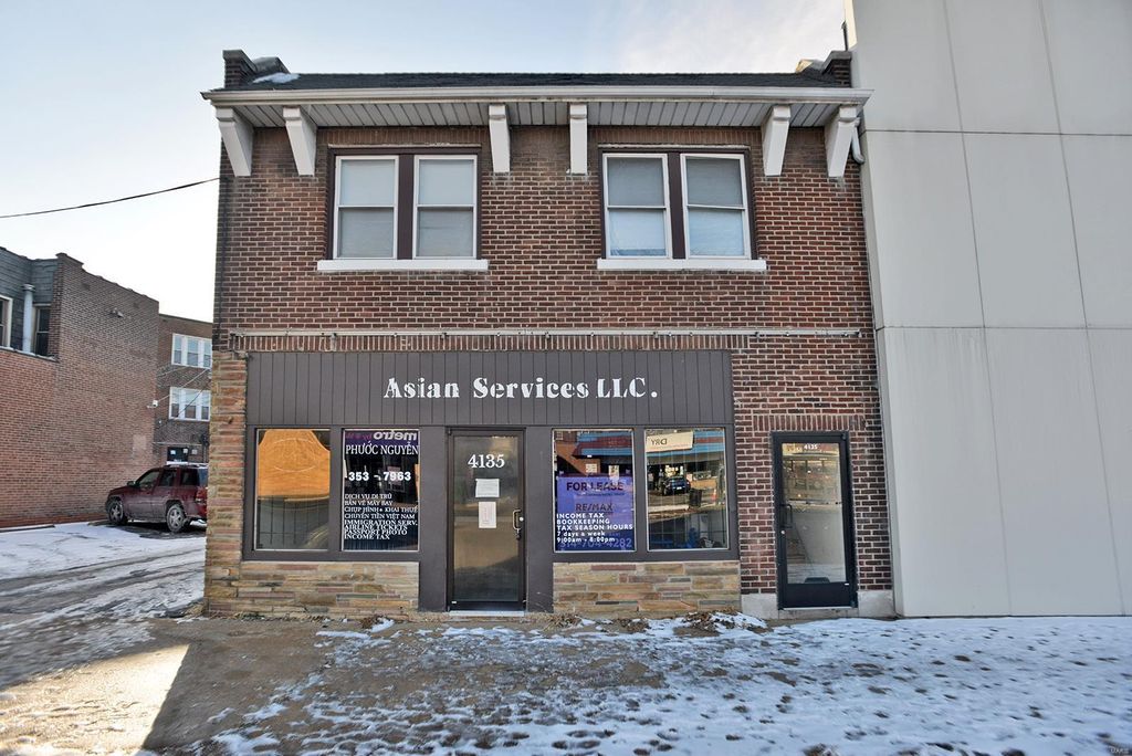 4135 S Grand Blvd, Saint Louis, MO 63118